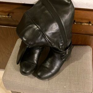 Black boots size 6.5 M , Croft and Borrow , not too fancy but still nice